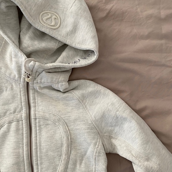 Lululemon scuba jacket size 2 heathered BONE color - Picture 2 of 8